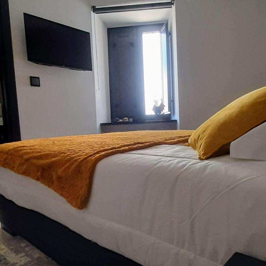 Taska Vila Velha Mirandela Bagian luar foto